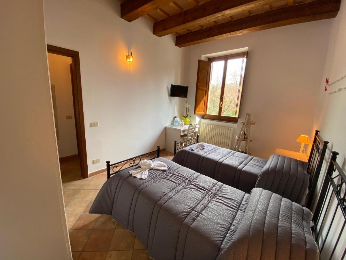 Locanda Della Pieve Pievebovigliana Kültér fotó