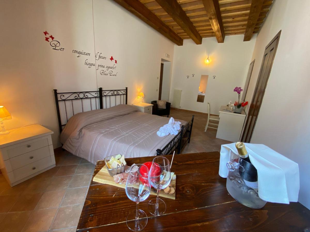 Locanda Della Pieve Pievebovigliana Kültér fotó