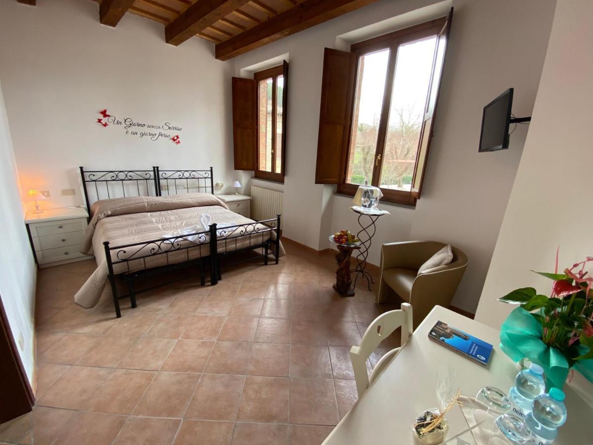 Locanda Della Pieve Pievebovigliana Kültér fotó