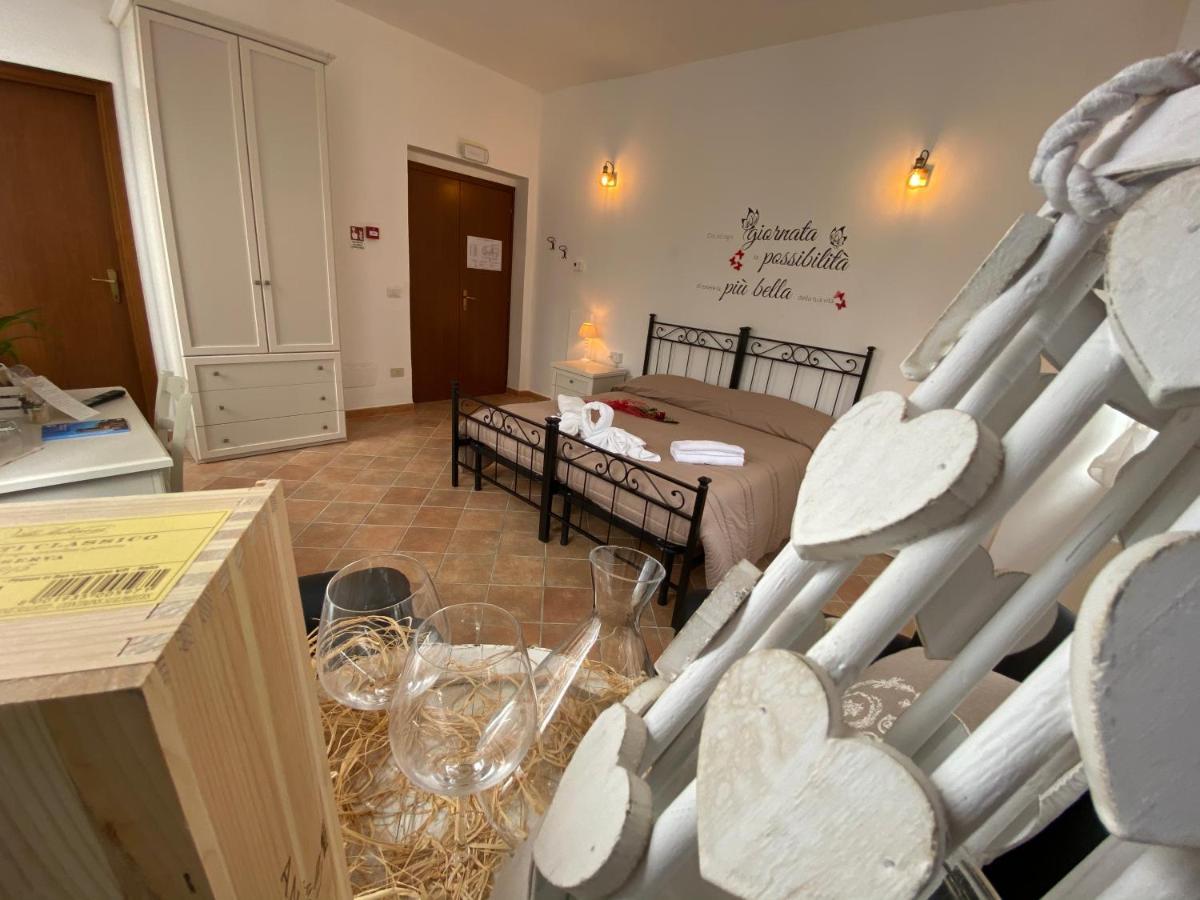 Locanda Della Pieve Pievebovigliana Kültér fotó